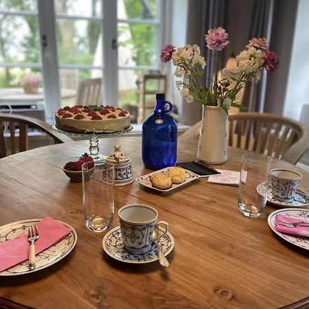 Feriehus Warft Simmerdeis 3 Comfortable Holiday Oldenswort